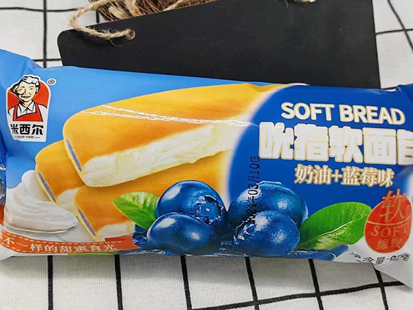 奶a+蓝莓呛_指Y面包